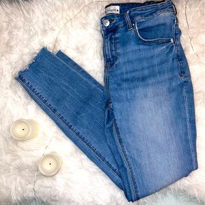 Zara Jeans Size 6